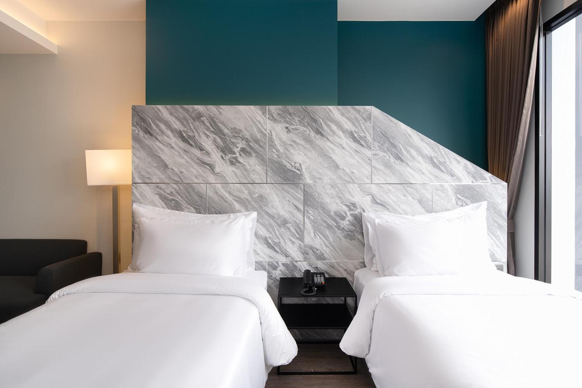 Thaya Hotel بانكوك المظهر الخارجي الصورة